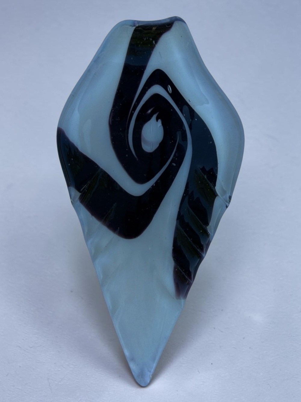 Artisan Hand Blown Glass‎ Black White Swirl Leaf Pendant Modernist Optical Art